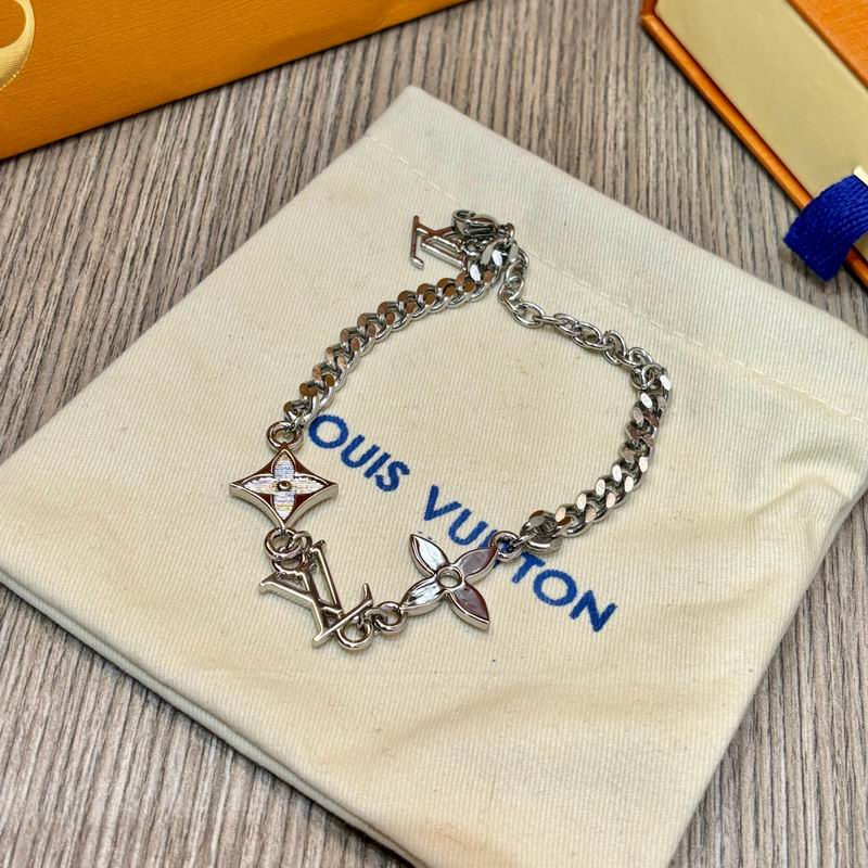 LV Bracelet 03lyr593 (5)